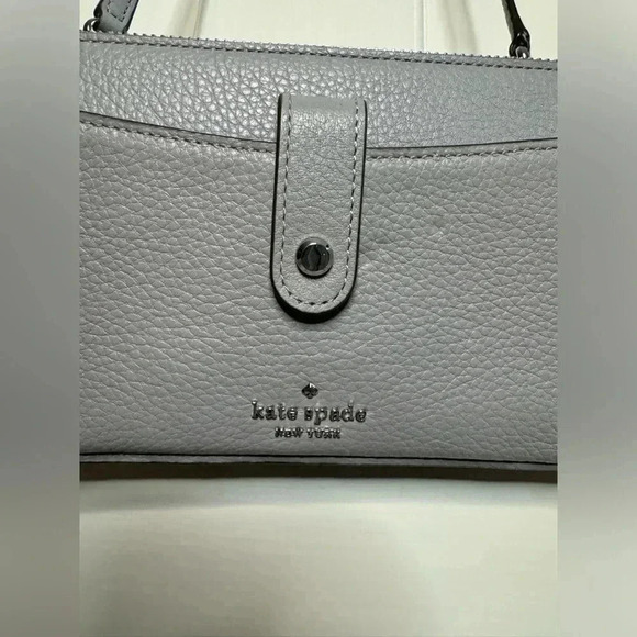 Kate Spade NWOT Alegra Larchmont Avenue Gray Crossbody Bag - Picture 3 of 3